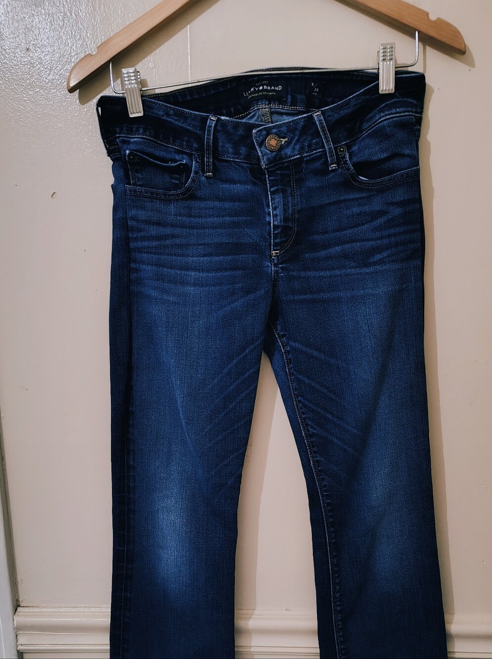 Women's/Juniors Lucky Dark Blue Denim Jeans - Classic Straight Fit